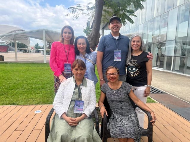 Grupo de investigadores participantes en el XIII Congreso Internacional Cerebro y Mente en Guadalajara.